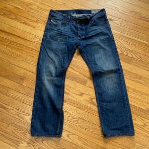 Diesel Jeans- Larkee Strait Fit